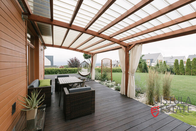 Wyjątkowy dom na os. "Parkowe Wzgórze"