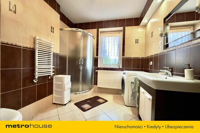 Atrakcyjny dom w prestiżowej lokalizacji.