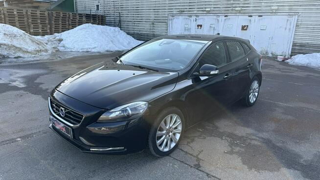 Volvo V40 2.0d3 150KM automat ledy bi xenon Navi kamera full serwis 1.rok gwaran