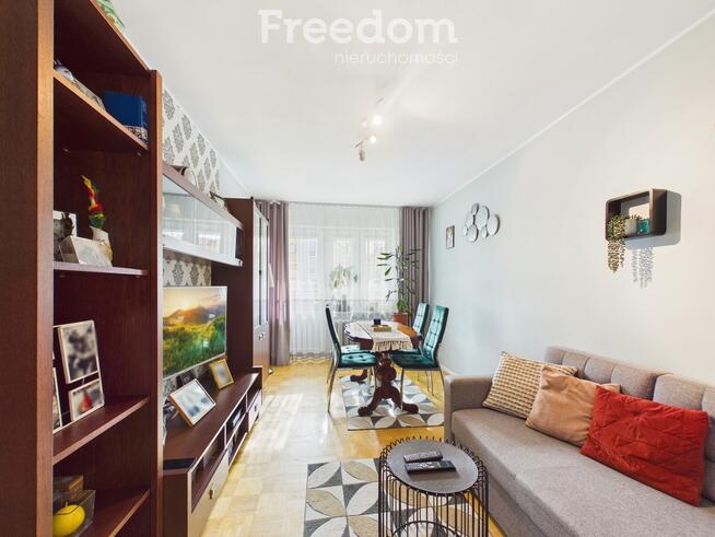 Dwupokojowe, dwustronne mieszkanie na sprzedaż