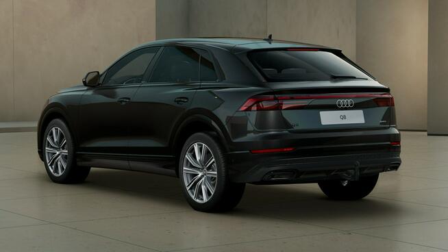 Audi Q8 MatrixLED_HeadUp_Hak_SoundSystem_Virtual_Panorama_HomeLink_Asystenci
