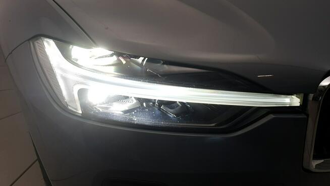 Volvo XC 60 B4 B Core aut ! Z Polskiego Salonu ! Faktura Vat !