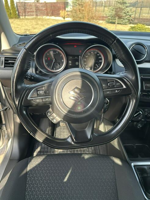 Suzuki Swift Polski Salon