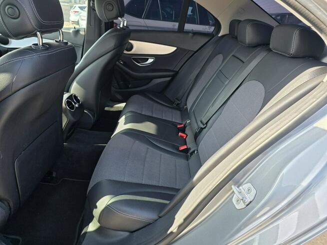Mercedes C 180 1.6 155ps Benzyna Navi Xenon Full LED Avandgarde Gwarancja