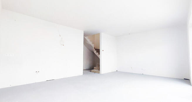 Dom bliźniak do własnej aranżacji