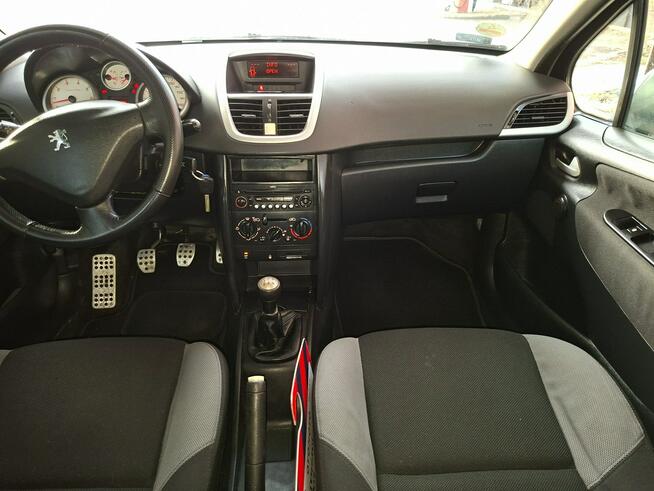 Peugeot 207 1.4 benzyna klimatyzacja ważne opłaty