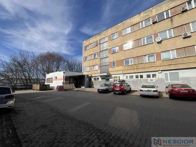 Do wynajęcia lokal usługowy / magazynowy – 180 m²