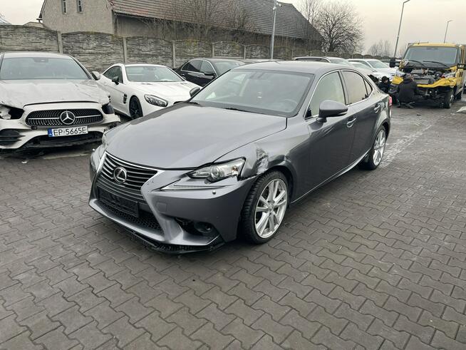 IS300H Hybryda Automat Skóra Kamera 220KM