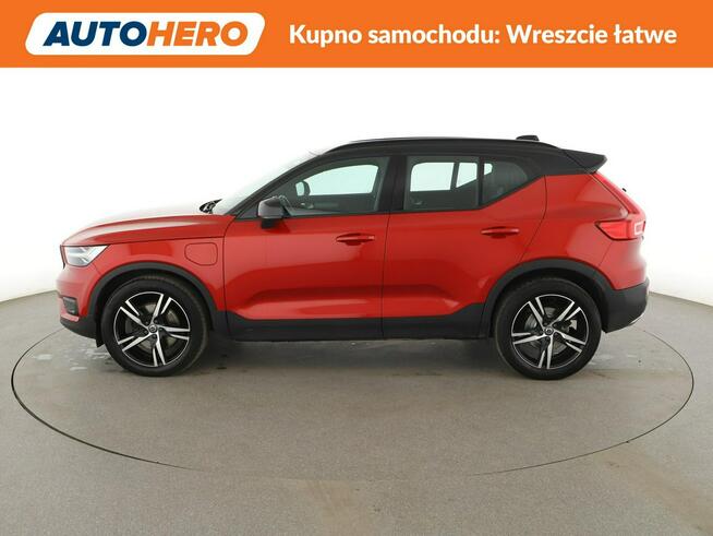 Volvo XC 40 R-Design PHEV auotomat alcantara navi kamera grzane fotele tempomat LE