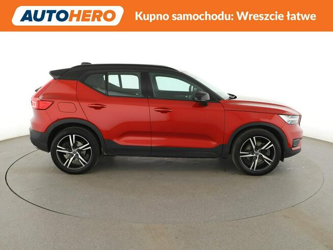 Volvo XC 40 R-Design PHEV auotomat alcantara navi kamera grzane fotele tempomat LE