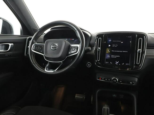 Volvo XC 40 R-Design PHEV auotomat alcantara navi kamera grzane fotele tempomat LE