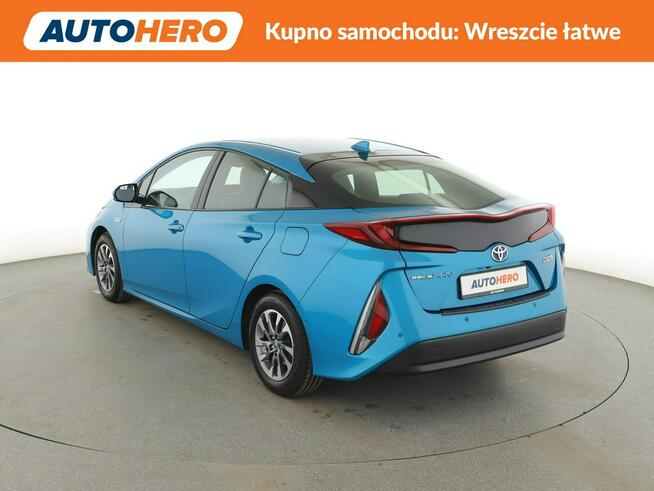 Toyota Prius FV23% Executive PHEV skóra grzane fotele JBL navi kamera ACC HUD LED