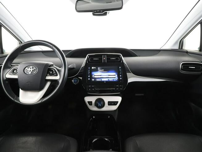 Toyota Prius FV23% Executive PHEV skóra grzane fotele JBL navi kamera ACC HUD LED
