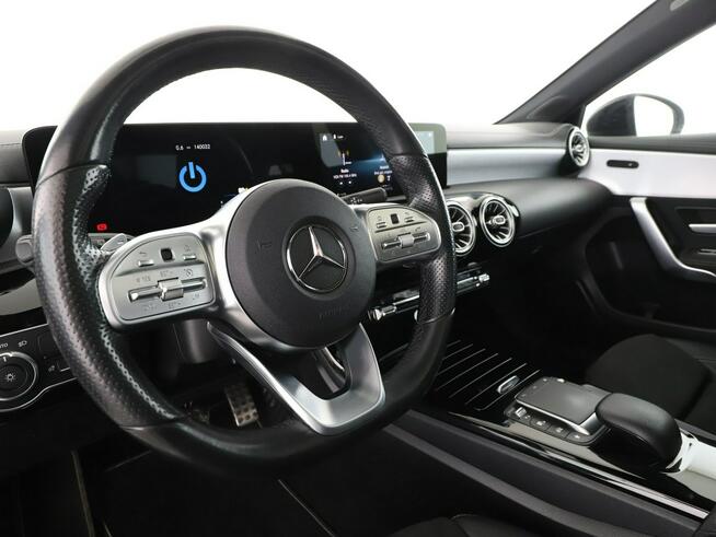 Mercedes A 250 PHEV full LED navi skóra/alcantara panorama kamery grzane fotele virtu