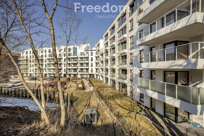 Na sprzedaż 2-pokojowe mieszkanie w bloku z windą