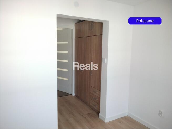 Plac Wilsona, z piwnicą