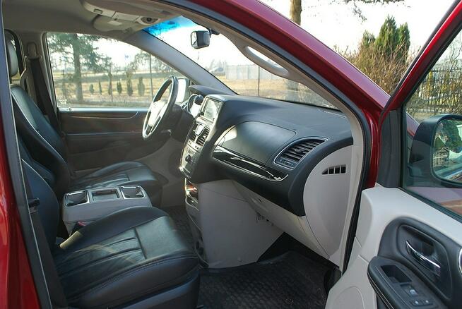 Chrysler Town & Country. 3,6 benzyna / gaz LPG