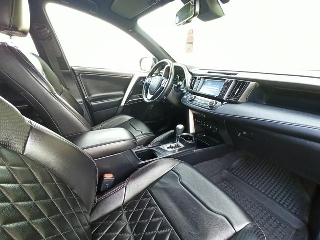 Toyota RAV-4 Selection, serwis, salon Polska