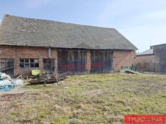 KADŁUB WOLNY/Dom z dużą zabudową gospodarczą