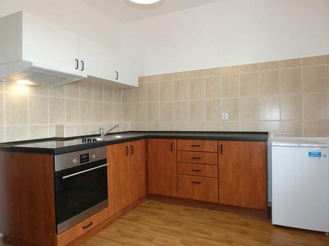 Rostka 7, Szobiszowice, funkcjonalna kawalerka