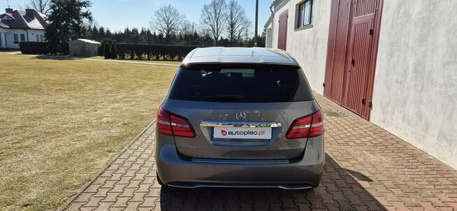 Mercedes B 180 LED-KPL. kół