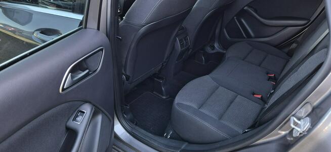 Mercedes B 180 LED-KPL. kół