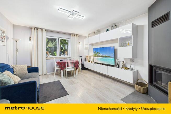 Bemowo, dom po remoncie z działką 926 m2.