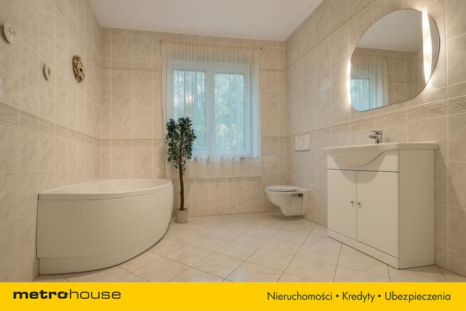 DOM W STARODRZEWIE ADAMÓW WIEŚ