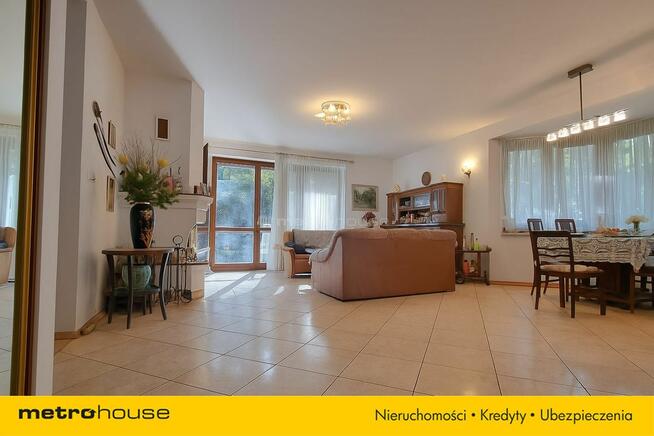 DOM W STARODRZEWIE ADAMÓW WIEŚ