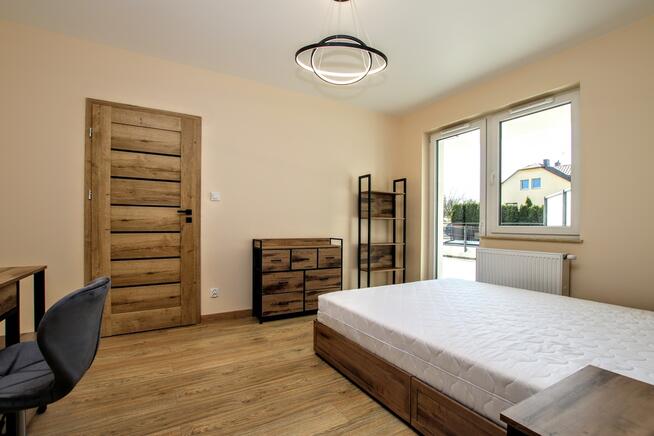 nowe z dużym tarasem, klimatyzacja, garderoba