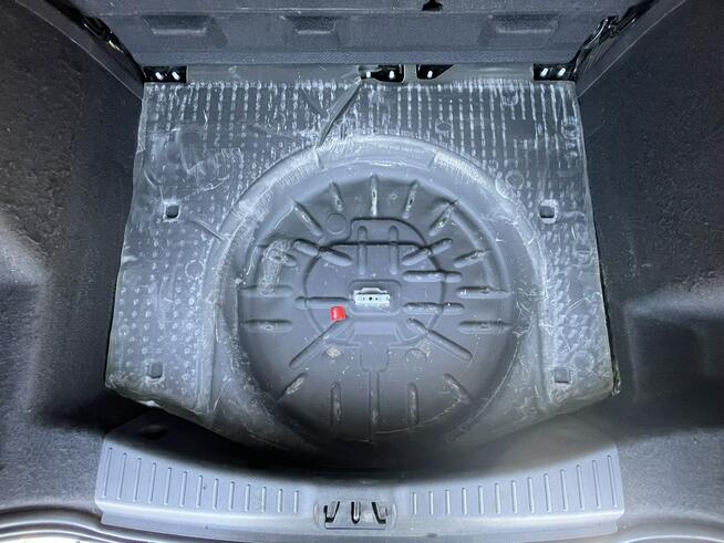 Ford Kuga ST Line AWD Automat Skóra Podgrzewanie 180KM