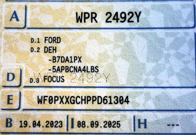 Ford Focus SalonPL FV23% Titanium 125KM Navi LED Tempomat Asystent Pasa Gwarancja