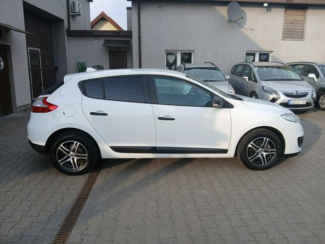 Renault Megane 1.6i alufelgi klimatyzacja startstop stan BDB 5 drzwi