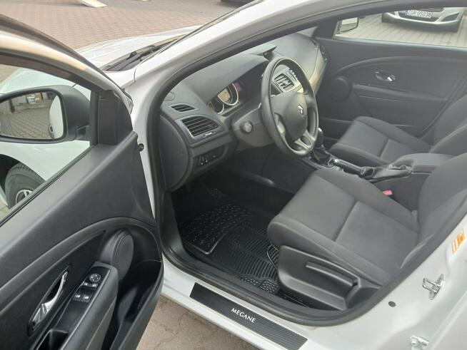 Renault Megane 1.6i alufelgi klimatyzacja startstop stan BDB 5 drzwi