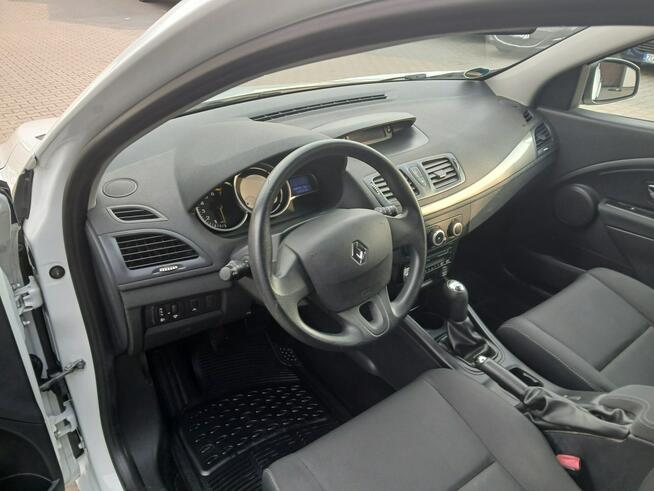 Renault Megane 1.6i alufelgi klimatyzacja startstop stan BDB 5 drzwi