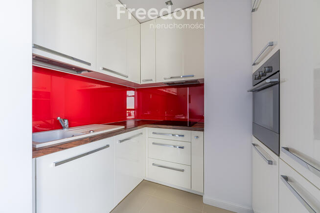 M3 na Tarchominie blisko tramwaju