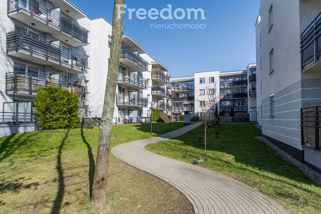 M3 na Tarchominie blisko tramwaju