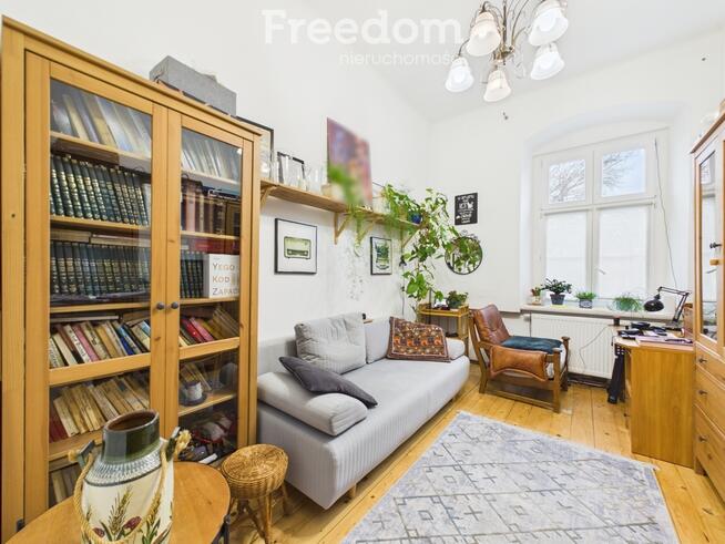 Pałac 750 m² z 11-hektarowym parkiem i stawem