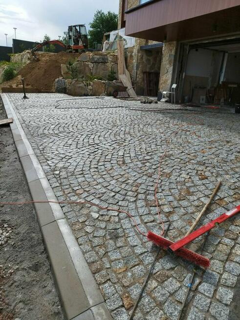 Usługi brukarskie kostka brukowa granit układanie