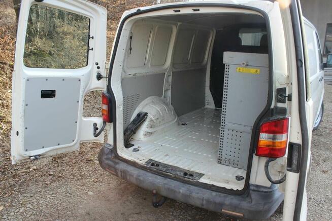 Volkswagen T5 , furgon, 2008 rok