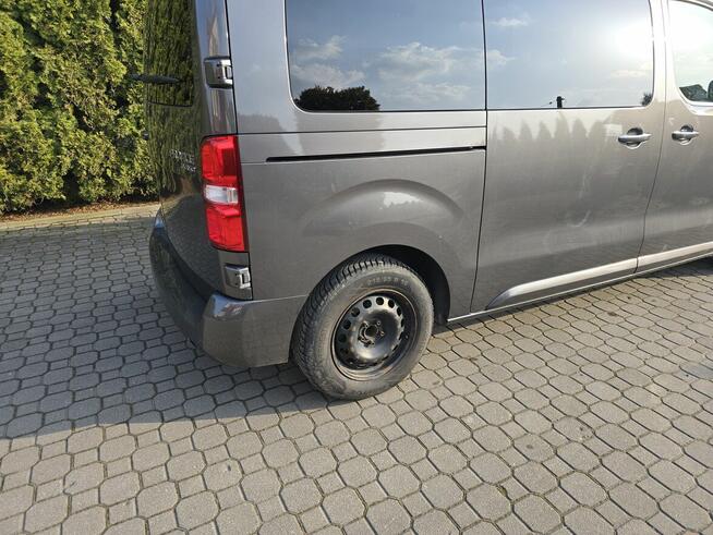 Toyota Proace Verso 9 osób salon polska