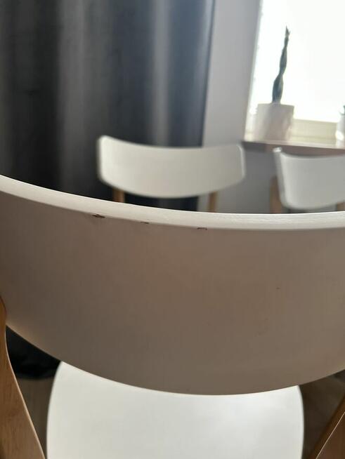 komplet czterech krzeseł do salonu/jadalni