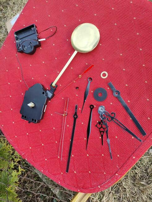 Zegar wahadłowy mechanizm kwarcowy wskazówki kukułka