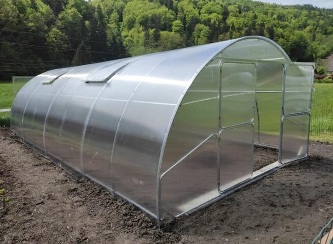 Szklarnie z poliweglanu