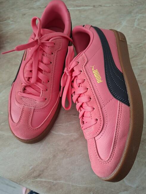 Różowe adidasy damskie Puma