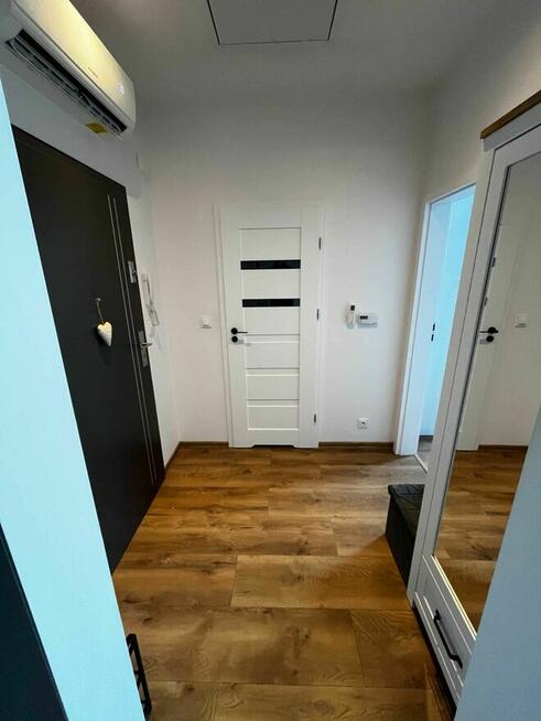 Wynajmę mieszkanie 35 m² – 2 pokoje, balkon, miejsce postojowe