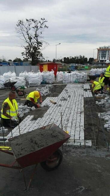 Usługi brukarskie kostka brukowa granit układanie