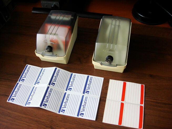 Pudełko na dyskietki 3,5” - 4 sztuki. 180 dyskietek 3.5” i 3