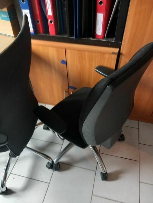 Krzesła i meble biurowe