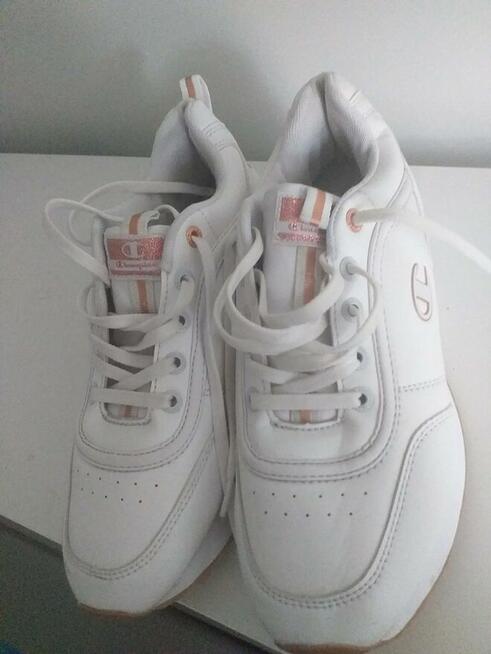 Buty damskie champion -aktualne